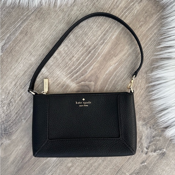 ♠️Kate Spade New York Convertible Black  Pebbled Leather Wristlet purse - Picture 4 of 4
